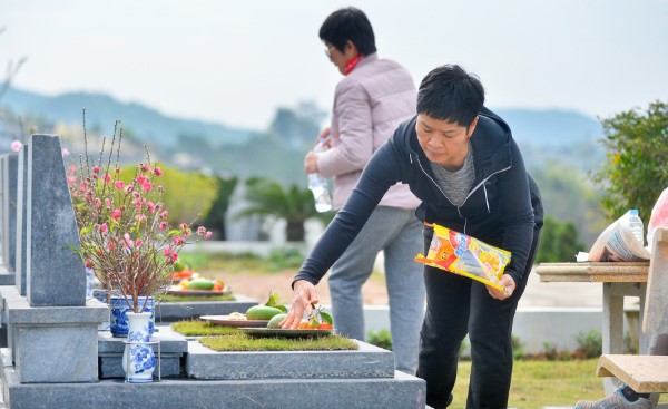 Nghi thức thực hiện lễ cúng thanh minh ngoài mộ