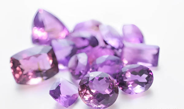 Đá phong thủy Amethyst Đá phong thủy Amethyst